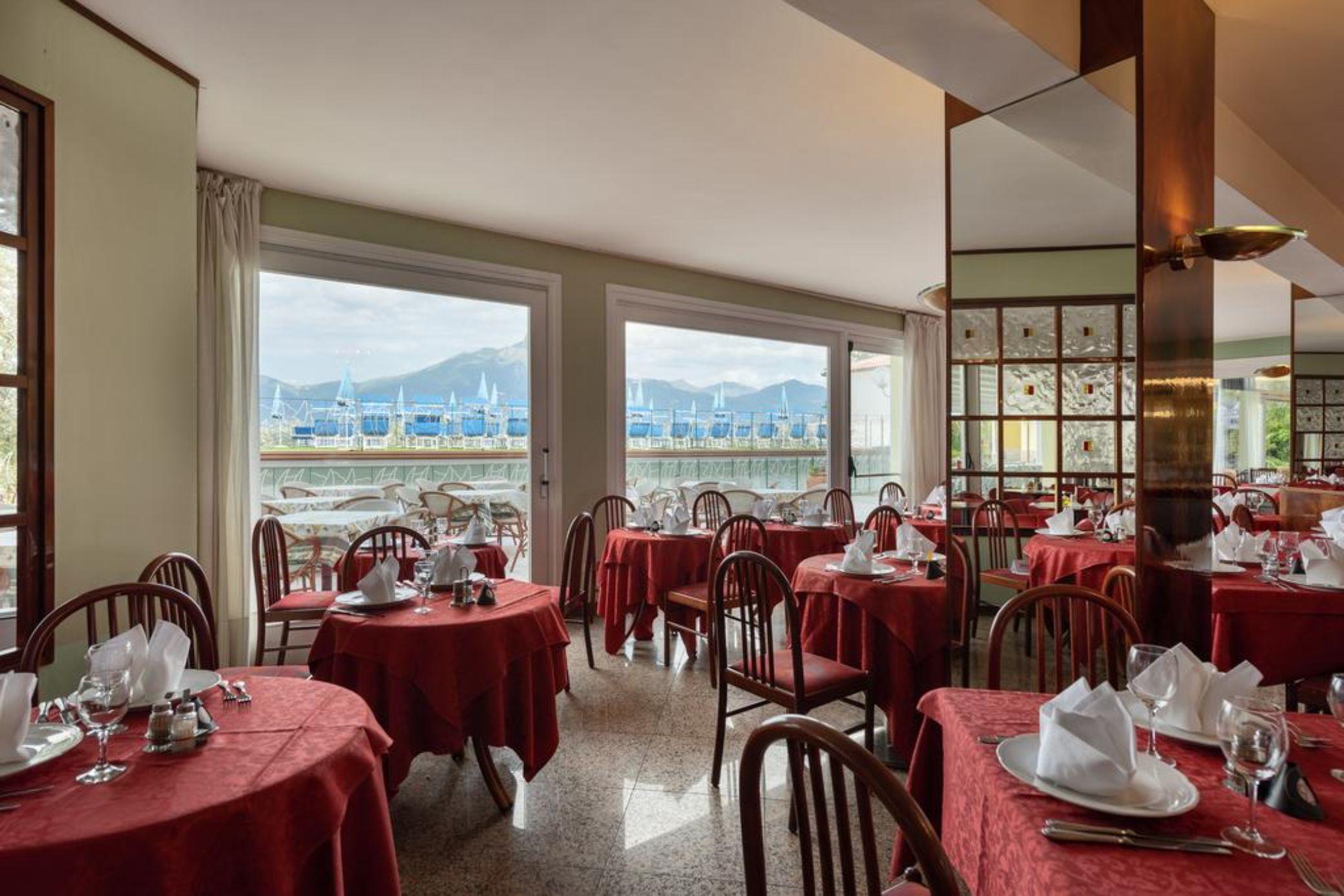 Hotel Internazionale Torri Del Benaco Exteriér fotografie