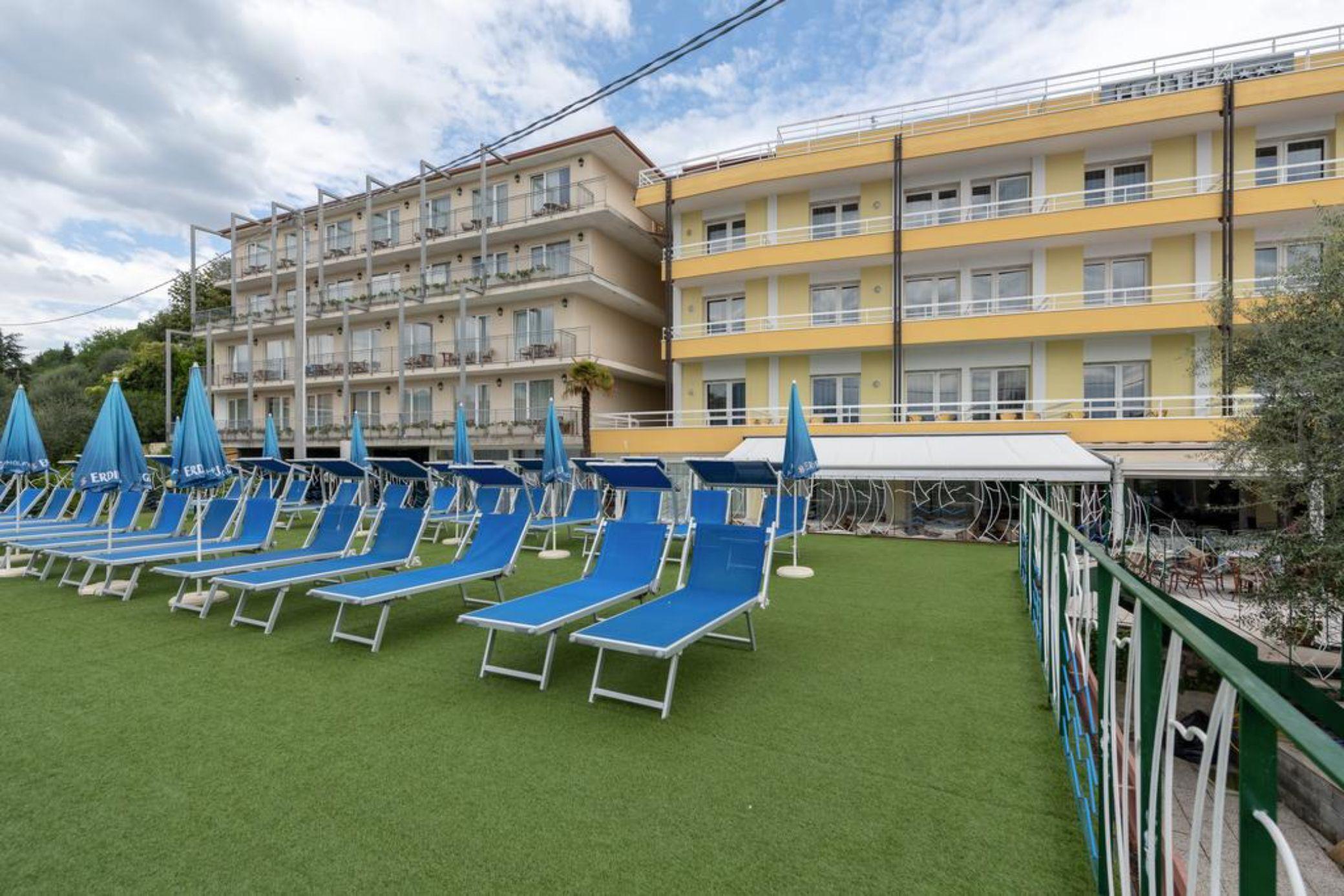 Hotel Internazionale Torri Del Benaco Exteriér fotografie