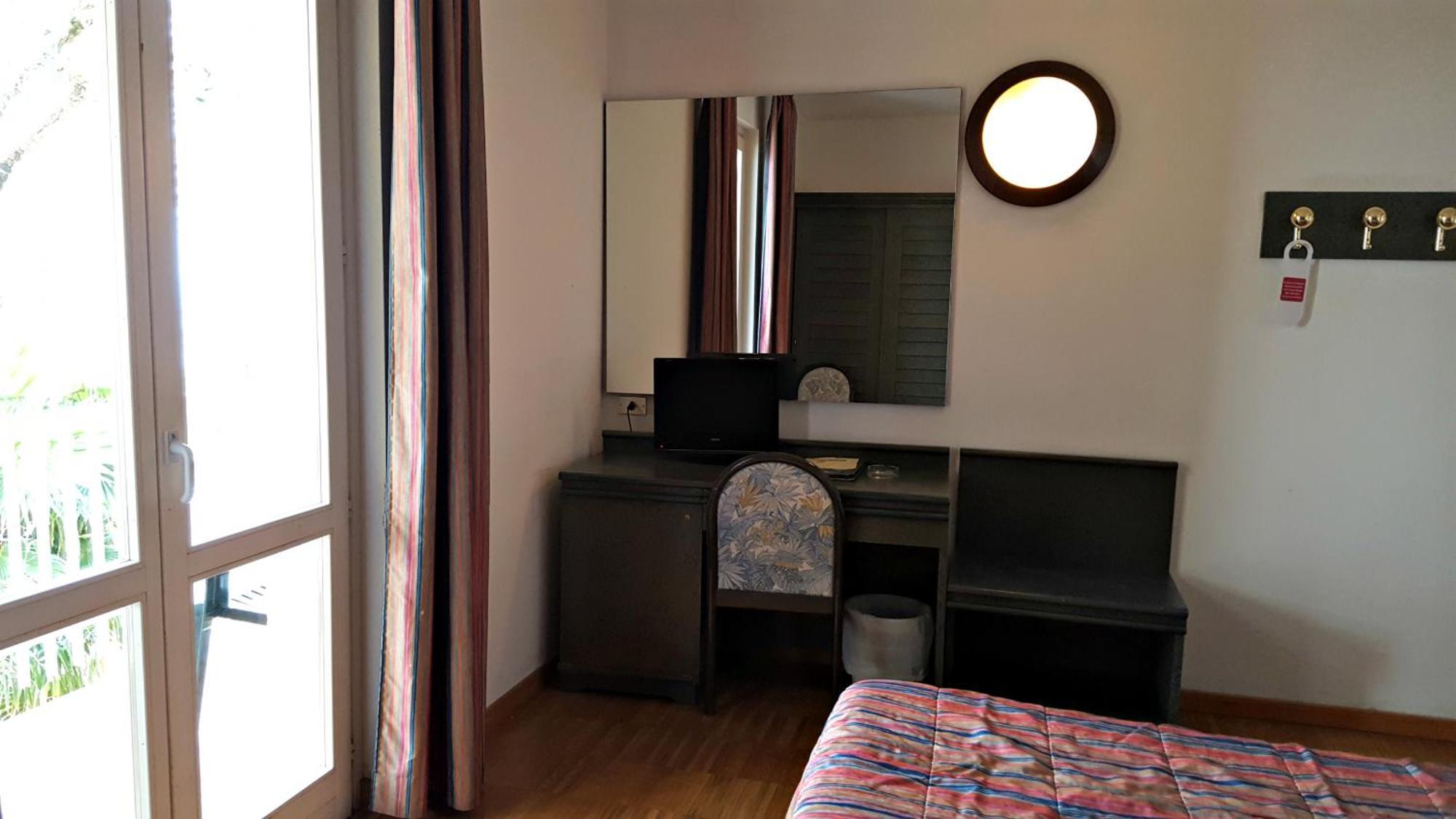 Hotel Internazionale Torri Del Benaco Exteriér fotografie