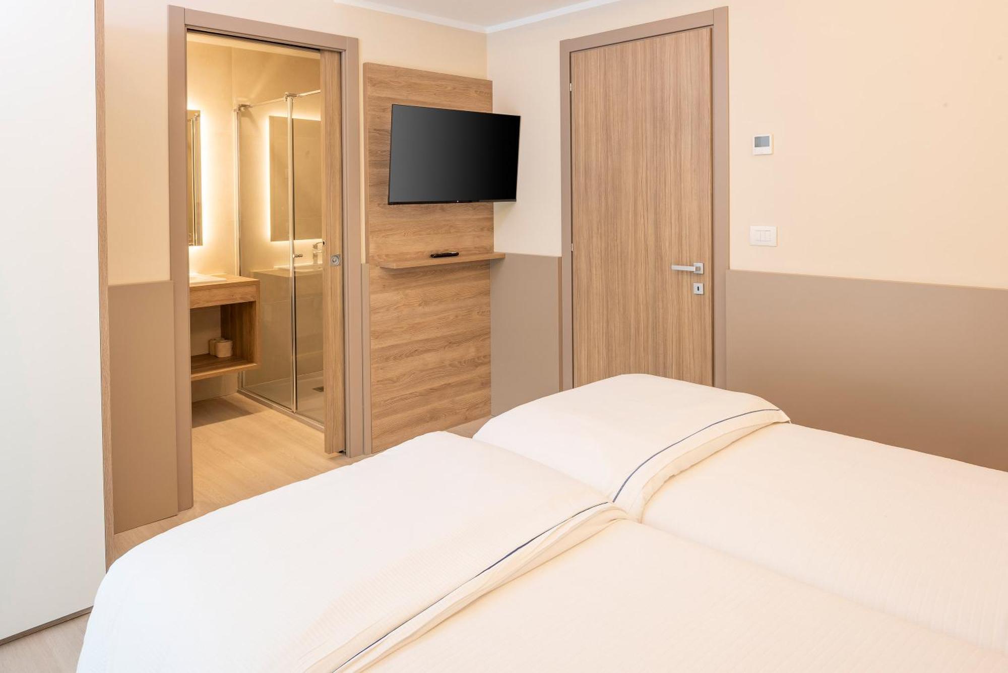 Hotel Internazionale Torri Del Benaco Exteriér fotografie