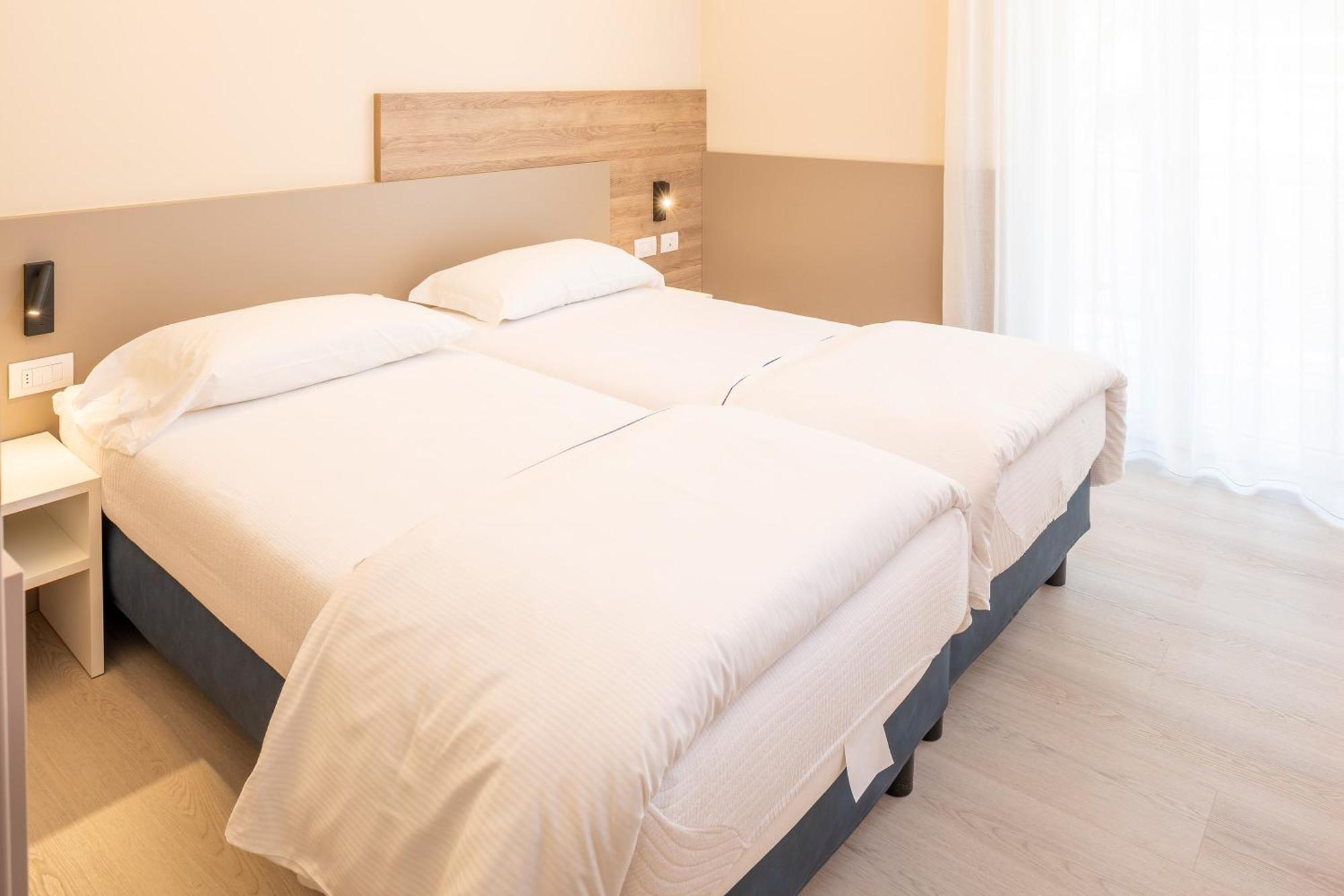 Hotel Internazionale Torri Del Benaco Exteriér fotografie