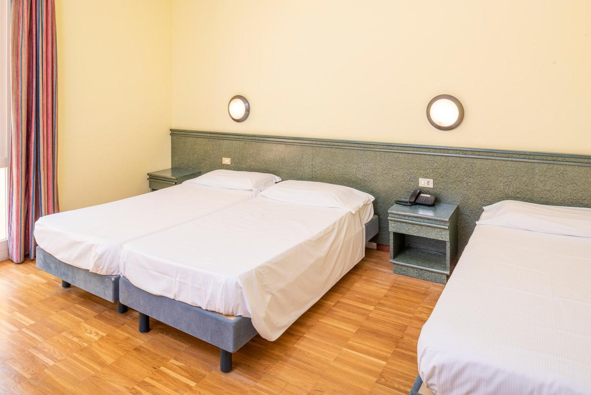 Hotel Internazionale Torri Del Benaco Exteriér fotografie